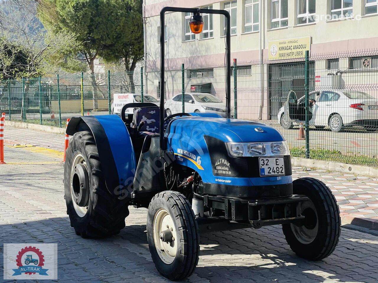 New Holland TT 65 B mini traktor