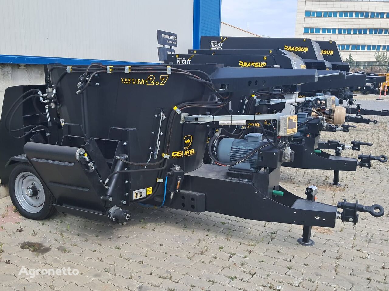 nova Celikel CHARGER - VERTICAL FEED MIXER Trailed And Stationary - 2,7 M3 mješaona stočne hrane