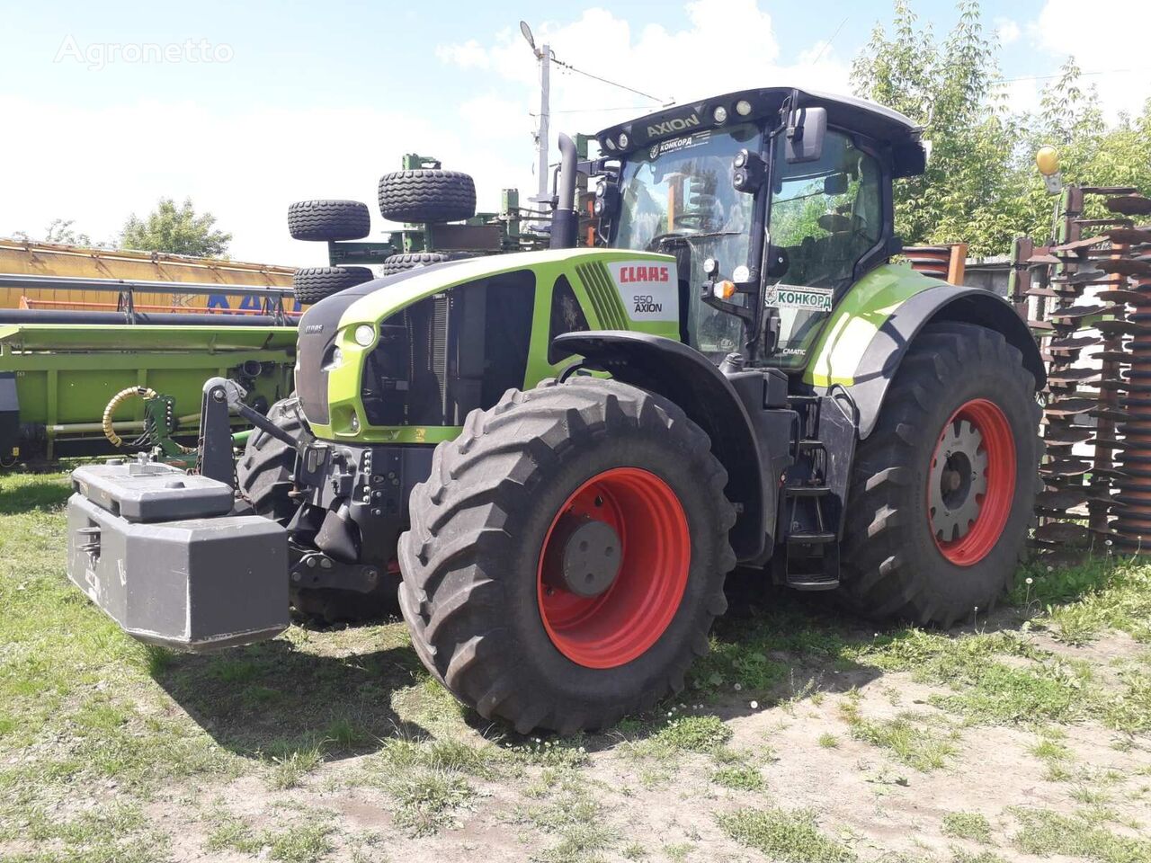 Claas Axion 950 + GPS S10+ RTK + balasti traktor na kotačima