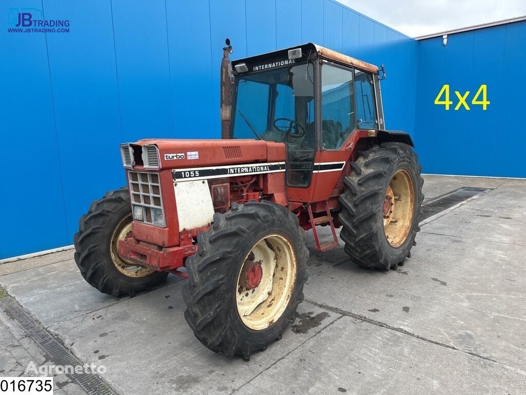 International 1055 4x4, 75 KW, Manual traktor na kotačima