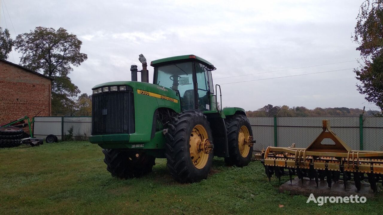 John Deere 9300 traktor na kotačima