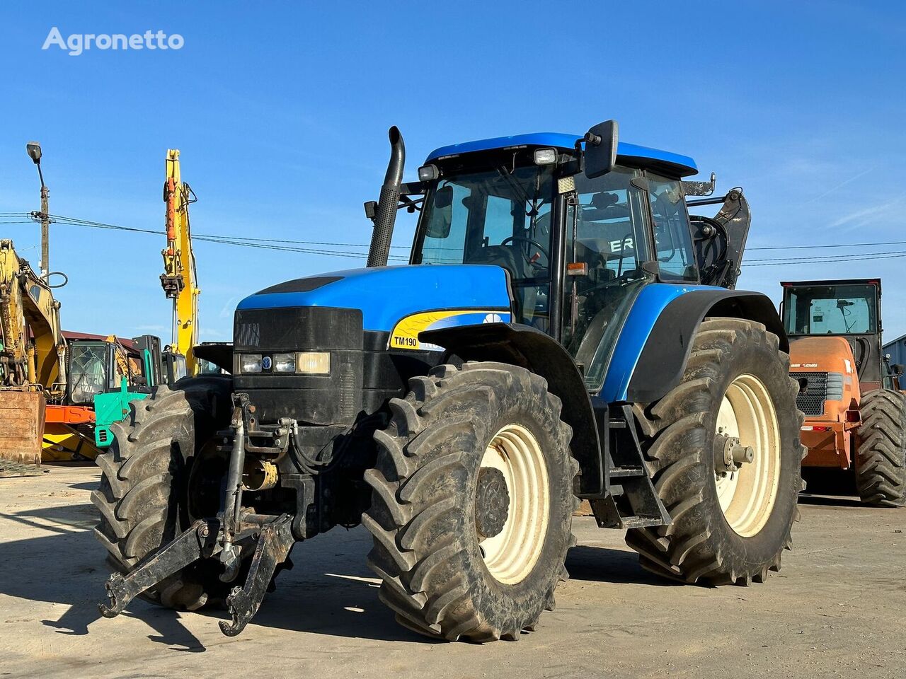 New Holland TM190 traktor na kotačima