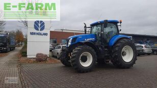 New Holland t7.220 ac traktor na kotačima