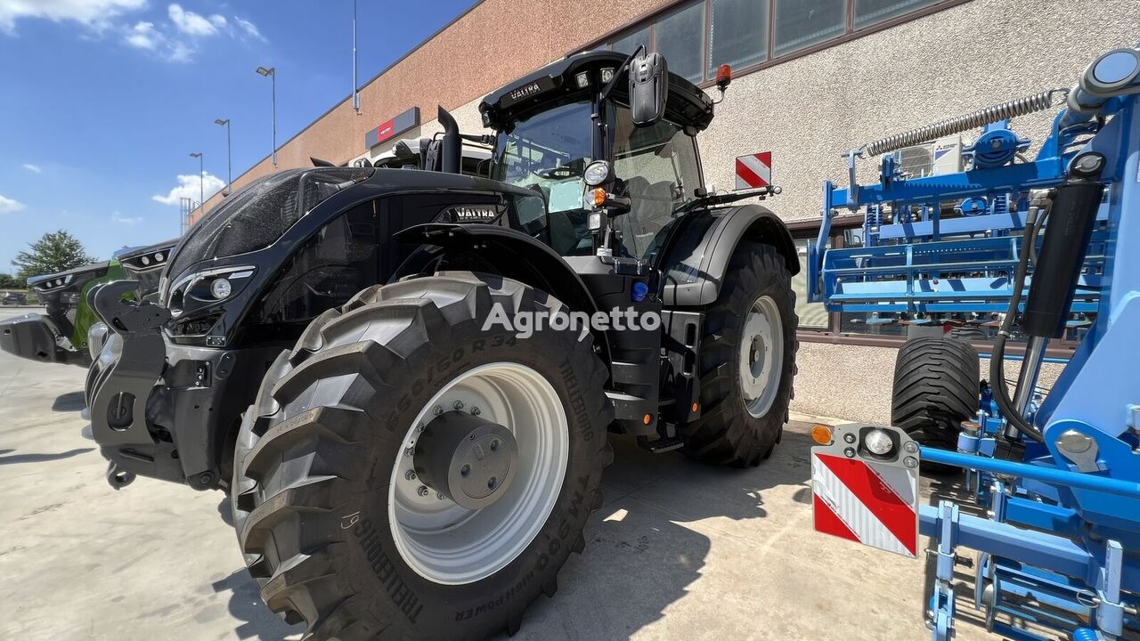 novi Valtra S354 traktor na kotačima